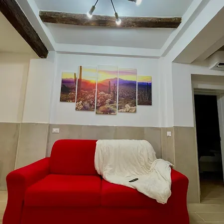 Apartment 50 Tourist House - Pratello - Self Check-in Bologna