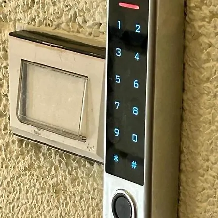 Apartmán 50 Tourist House - Pratello - Self Check-in *