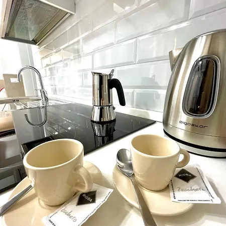 50 Tourist House - Pratello - Self Check-in בולוניה