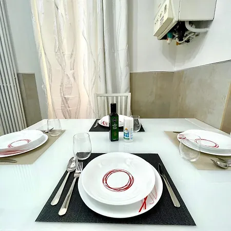 50 Tourist House - Pratello - Self Check-in Apartmán