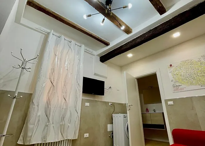 50 Tourist House - Pratello - Self Check-in شقة بولونيا