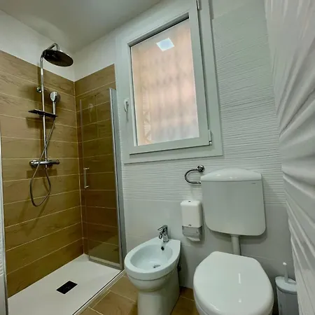 50 Tourist House - Pratello - Self Check-in * ボローニャ