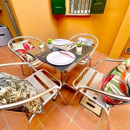 50 Tourist House - Pratello - Self Check-in * ボローニャ